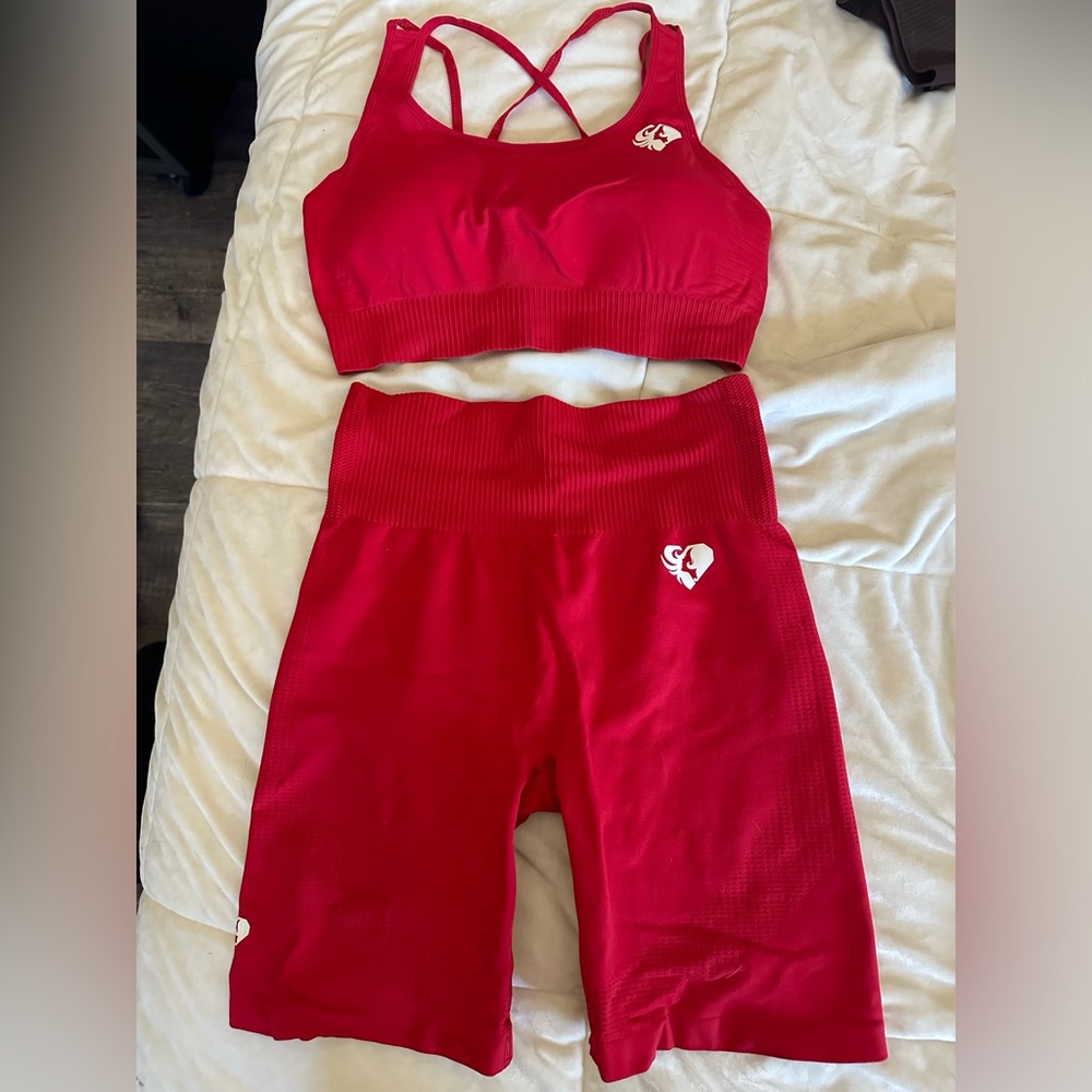 Women’s Best Power Seamless Red Set